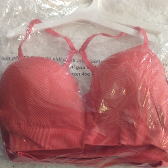Threshold Pink Padded Bra with Underwire and Adjustable Straps - Picture 1 of 1